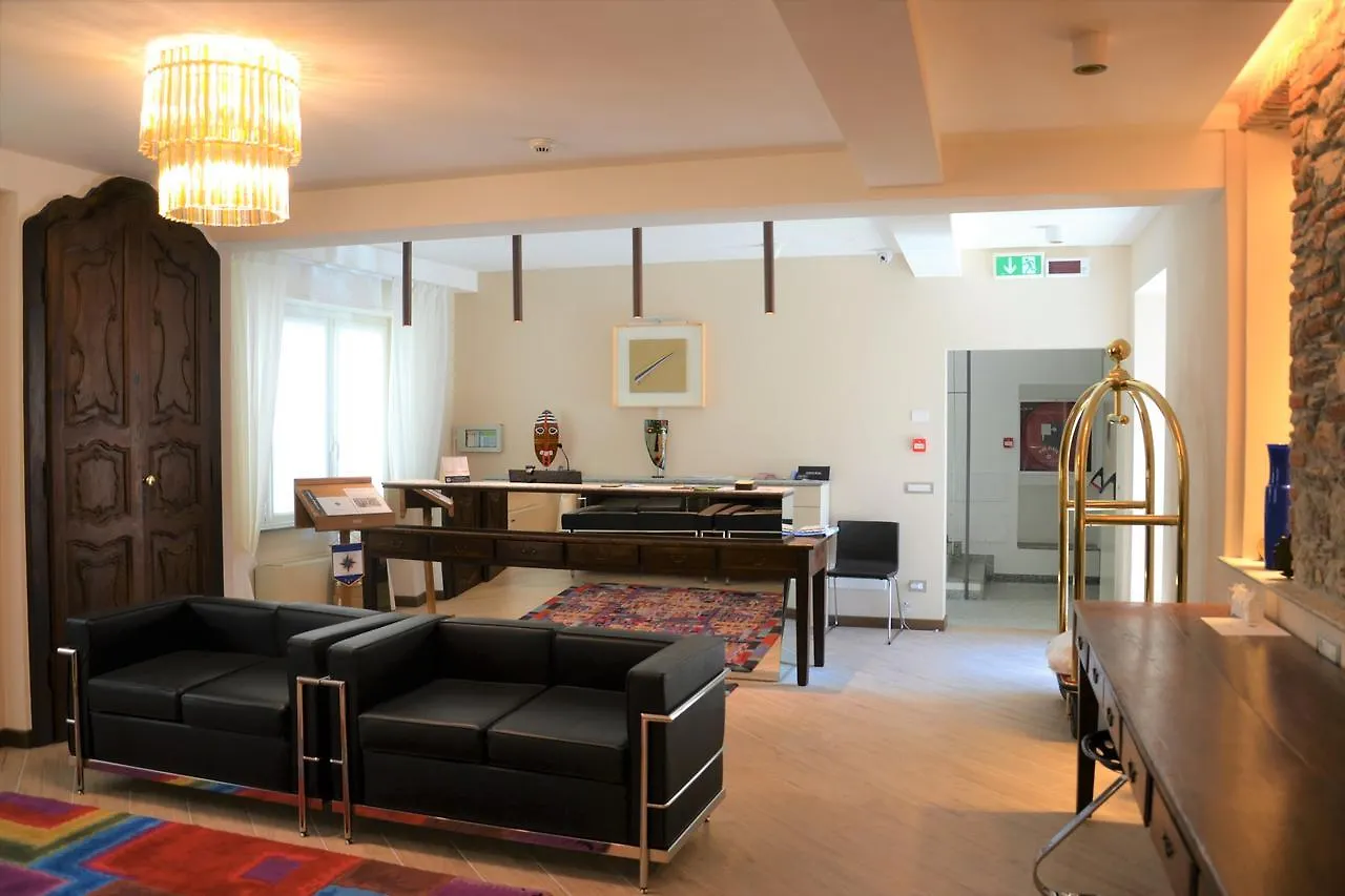 Hotel Ponti Angera