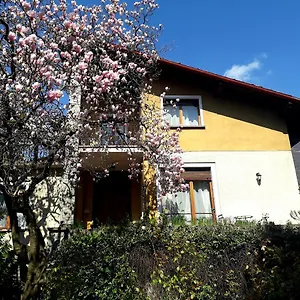 La Tana Guest house